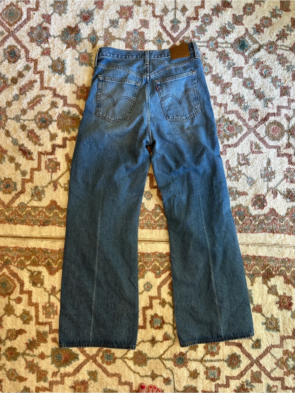 Levi’s Ribcage Wide Leg Jeans - Picture 10 of 11